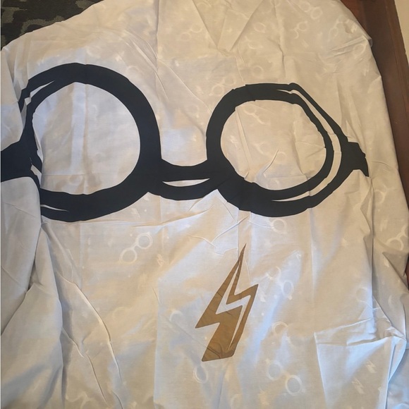 Bedding - Picture 3 of 4